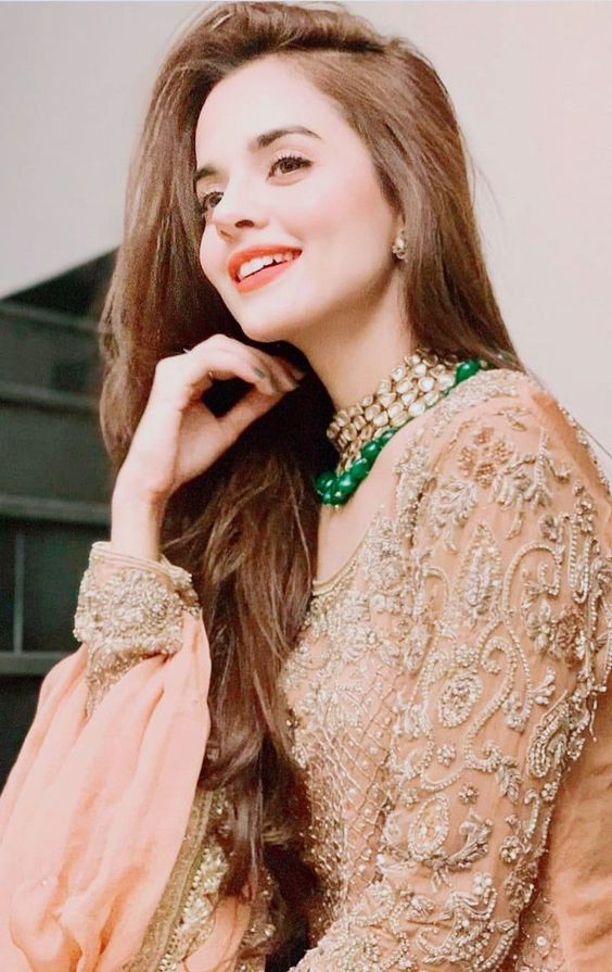 call girls in karachi